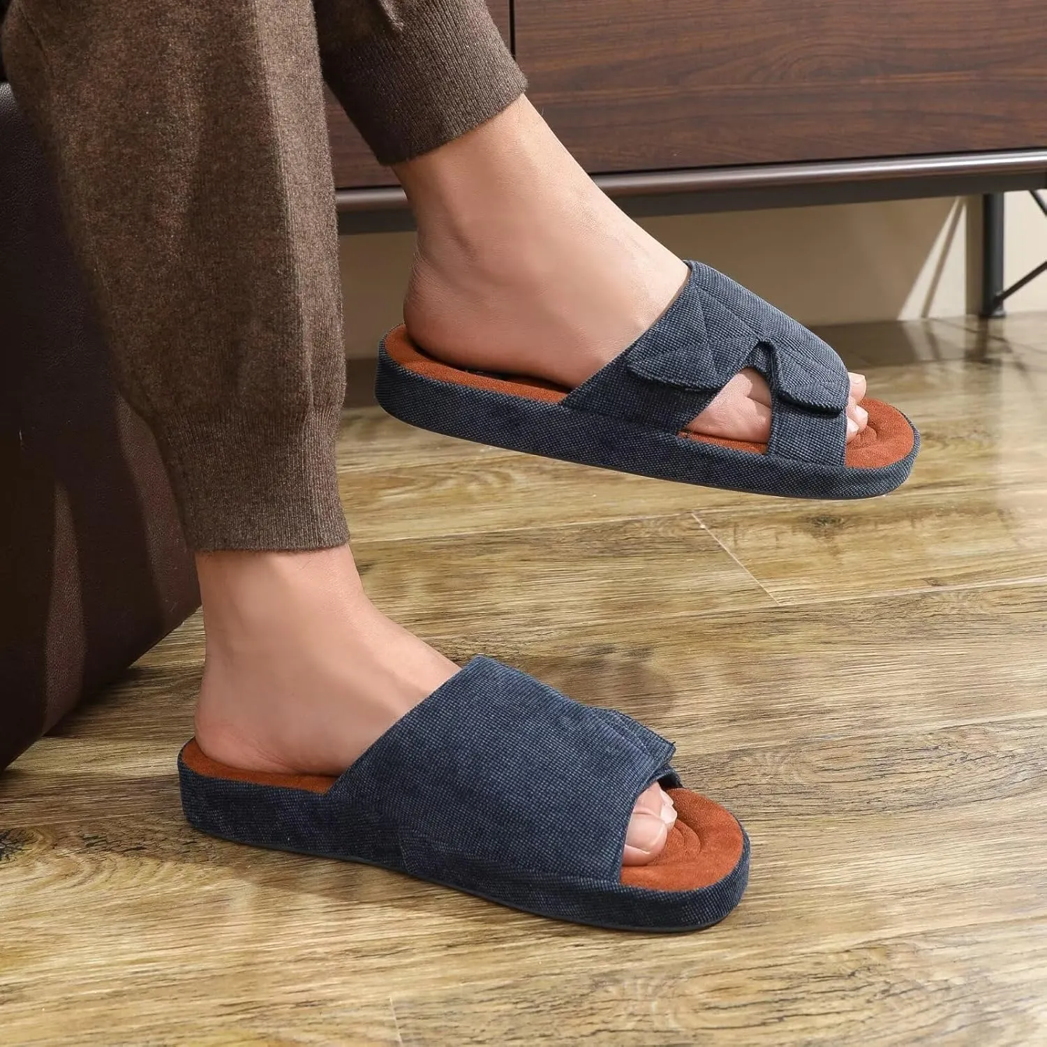Men's Open Toe Slippers Adjustable House Slippers with Arch Support Cross Band Anti-Slip Indoor Outdoor Slides